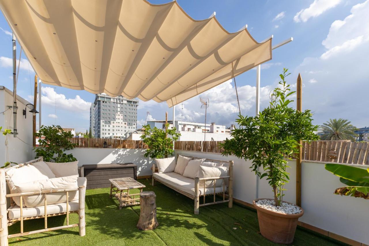 Tentudia Charming Apartments With Private Roof-Top Or Patio In San Bernardo By Ocityzen Sevilla Exteriér fotografie