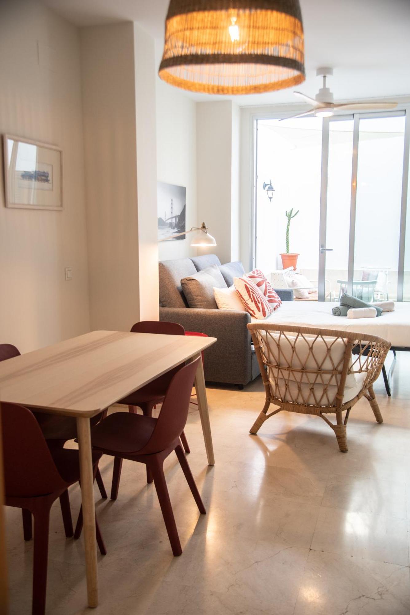 Tentudia Charming Apartments With Private Roof-Top Or Patio In San Bernardo By Ocityzen Sevilla Exteriér fotografie