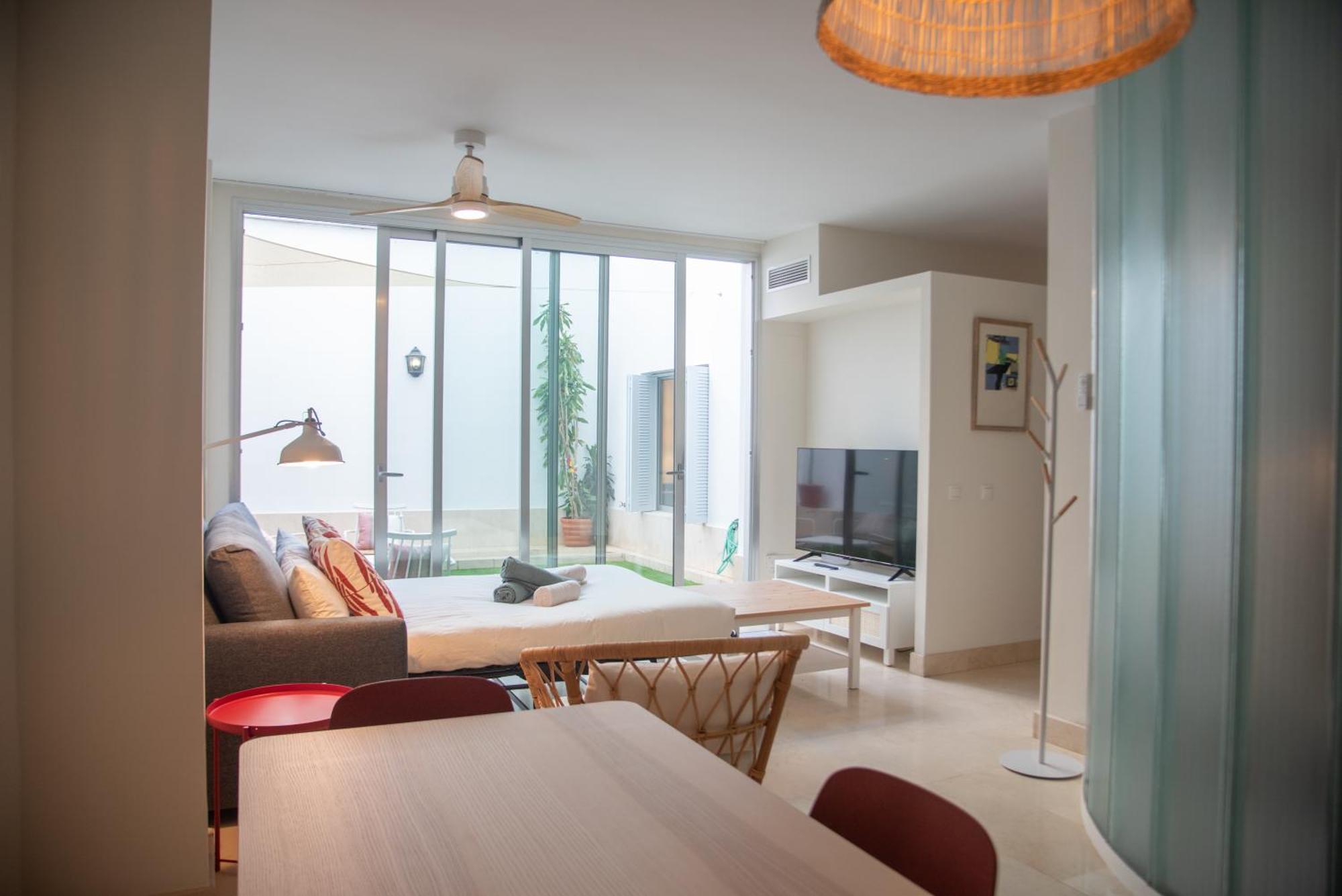 Tentudia Charming Apartments With Private Roof-Top Or Patio In San Bernardo By Ocityzen Sevilla Exteriér fotografie