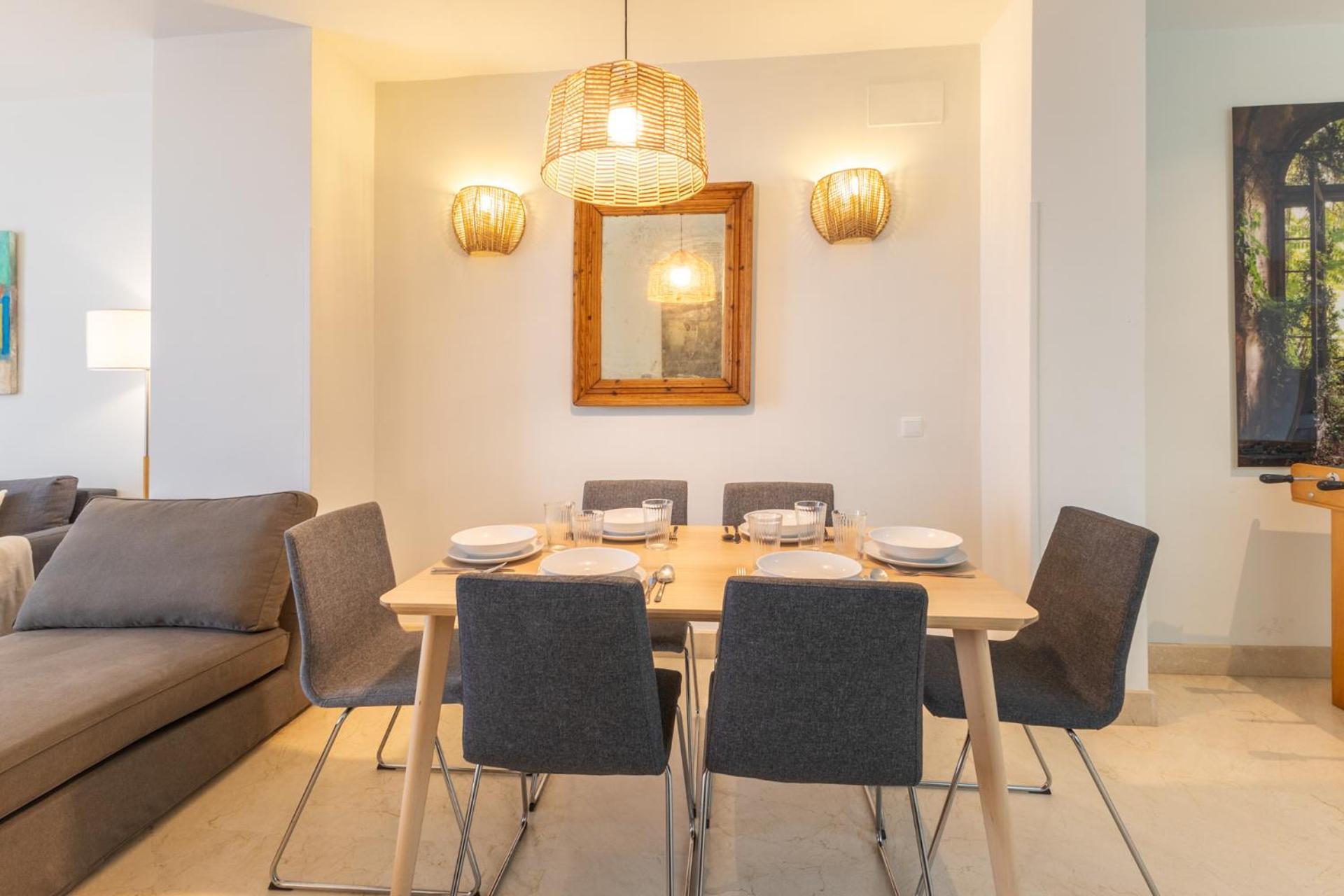 Tentudia Charming Apartments With Private Roof-Top Or Patio In San Bernardo By Ocityzen Sevilla Exteriér fotografie